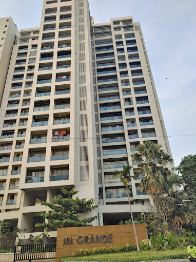 3 Semi-Furnished in RNA Grande , Kandivali West